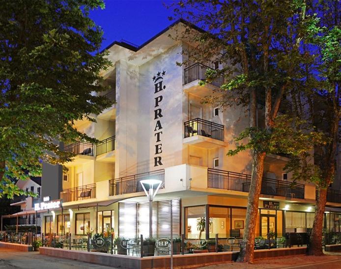 Hotel Prater เชเซนาติโก ภายนอก รูปภาพ