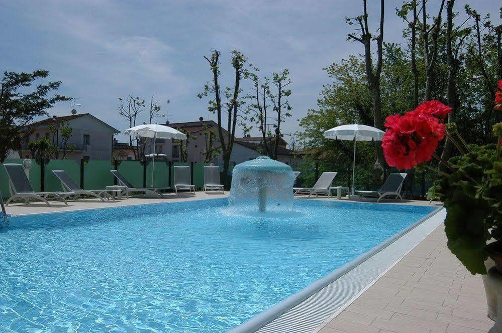Hotel Prater เชเซนาติโก ภายนอก รูปภาพ